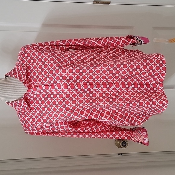 Ruby Rd. Size 10 Wrinkle Resistant Button Down Shirt w. Contrasting Cuffs, NEW - Picture 3 of 13